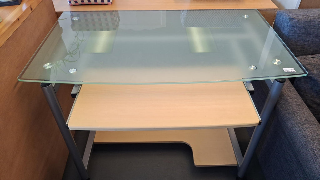 Computer desk