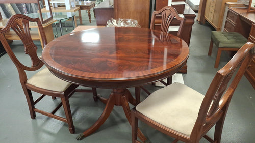 Beautiful mahogany table