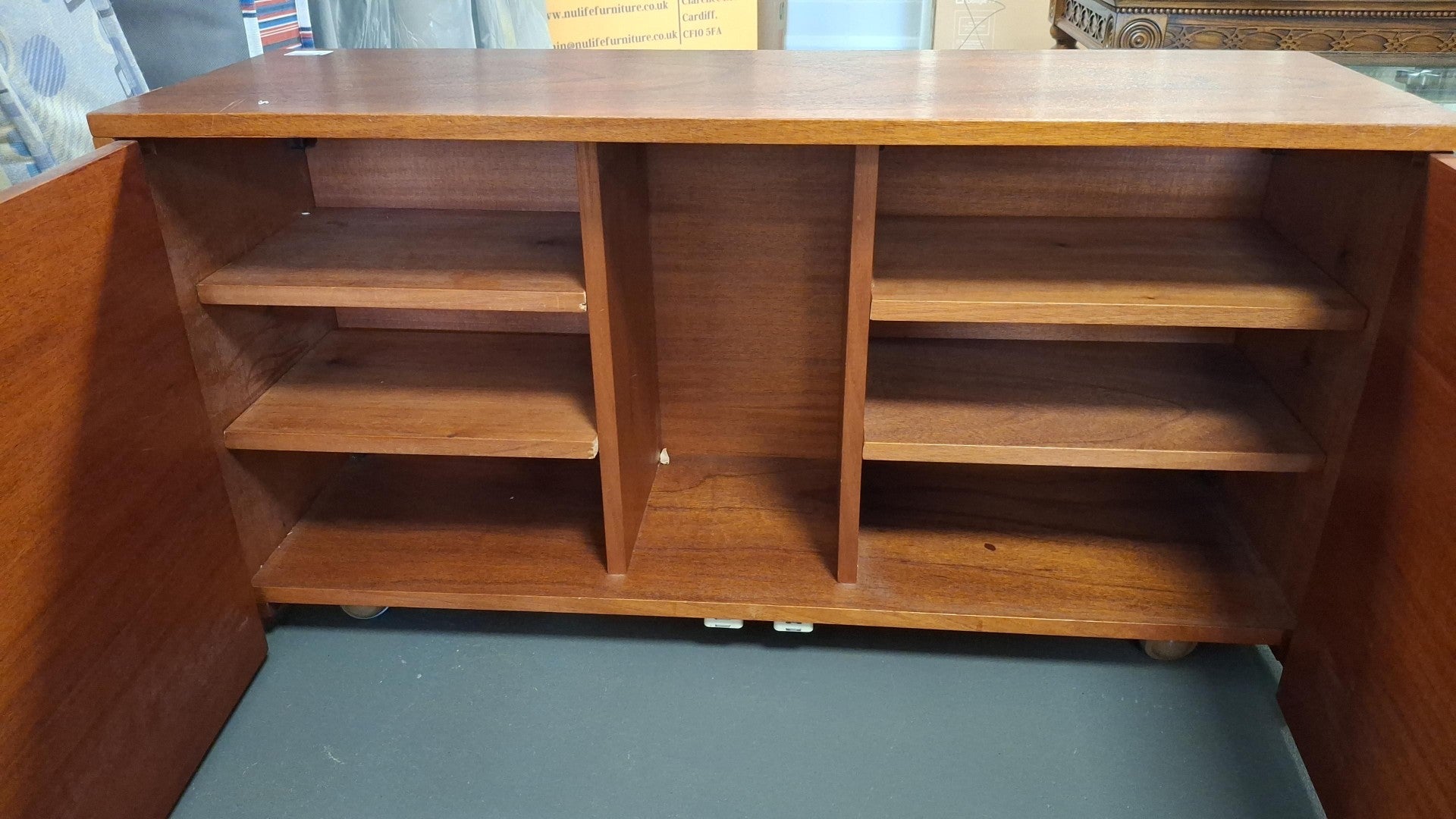 Cabinet on wheels