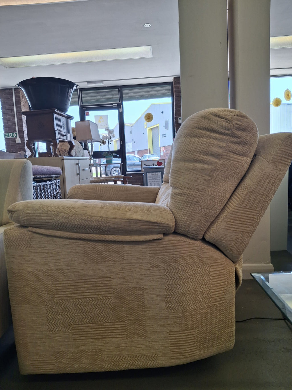 Electric recliner