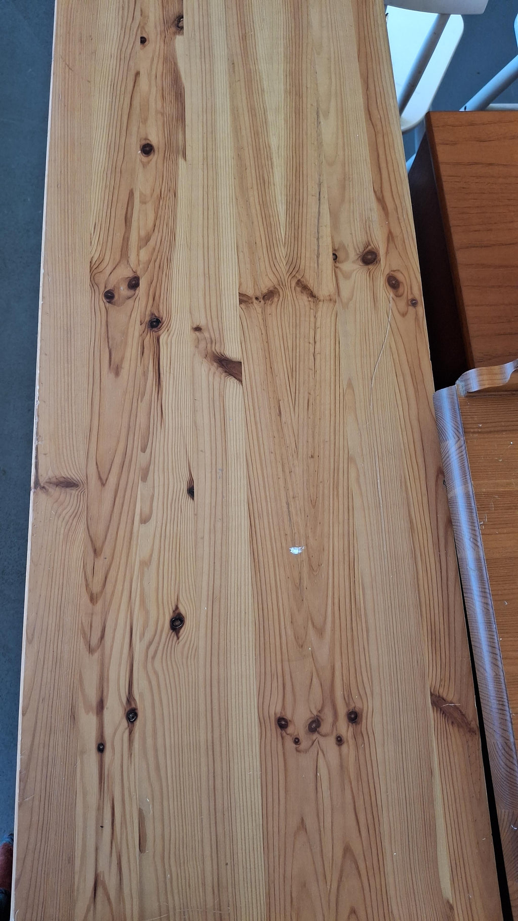 Pine chest of drawers